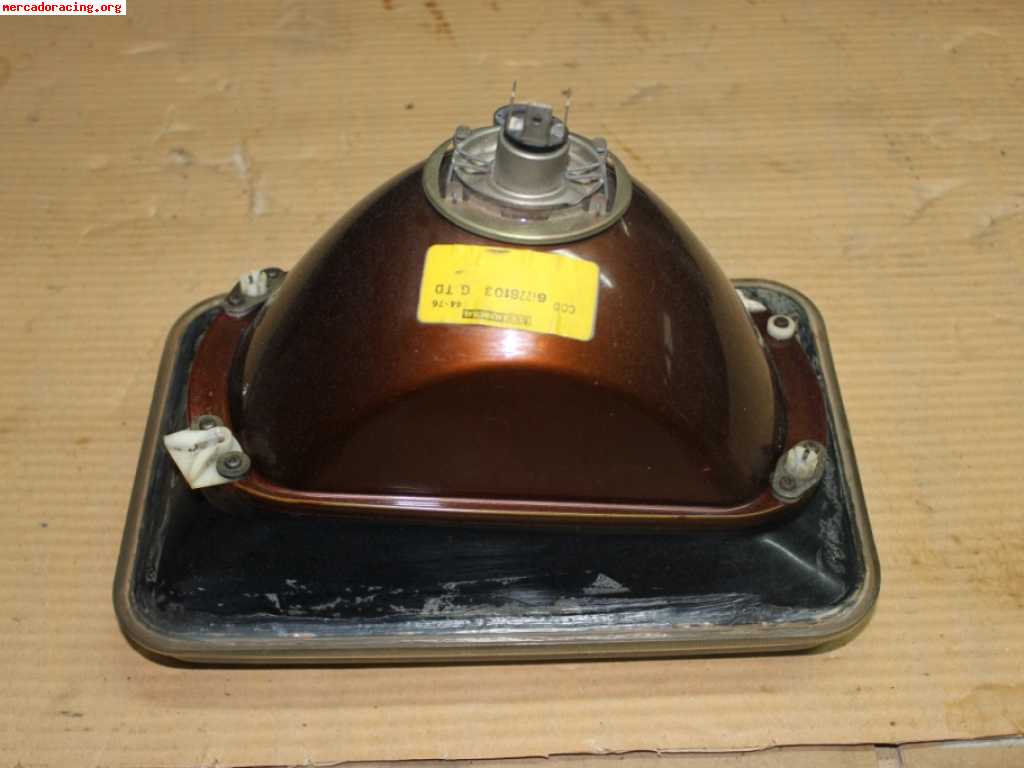 Vendo faro cuadrado izquierdo de simca 1000 usado