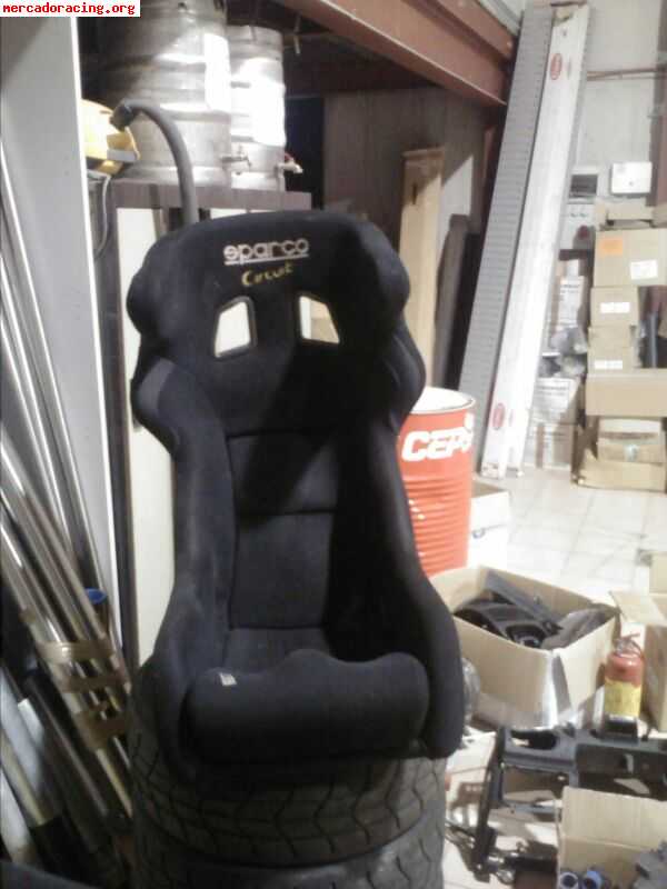 Se venden backets sparco pro 2000 y circuit