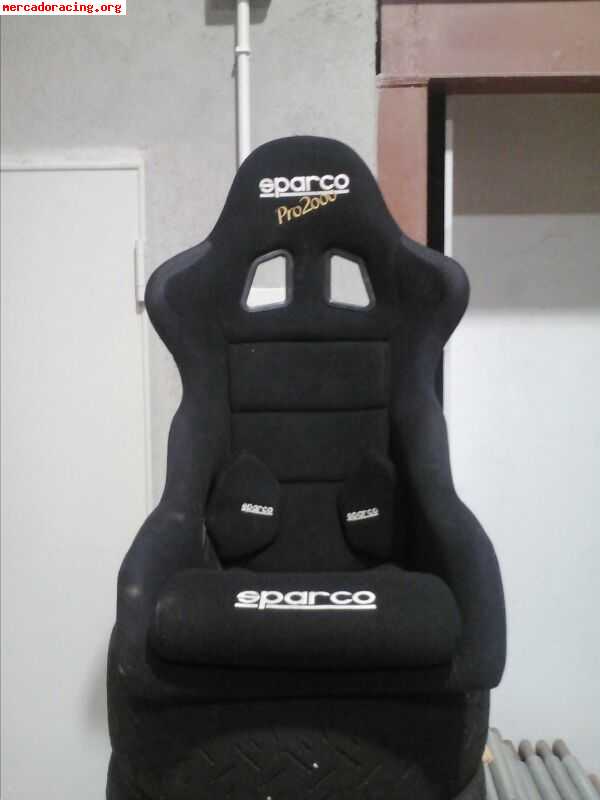 Se venden backets sparco pro 2000 y circuit