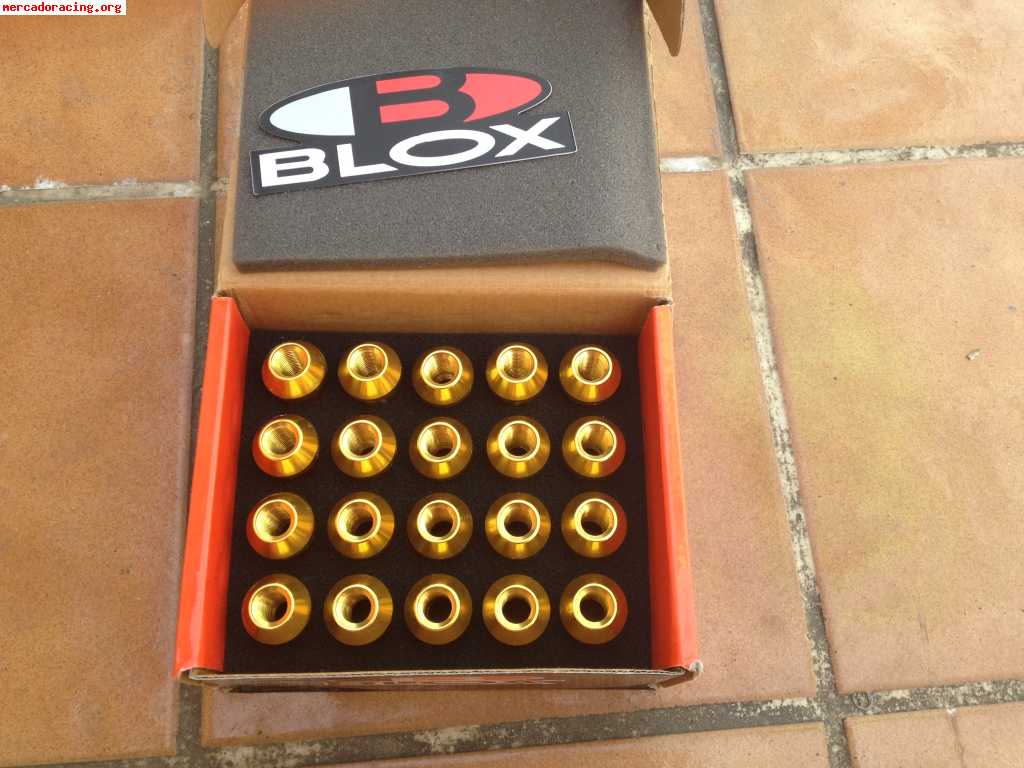 Tuercas blox 12x150 doradas