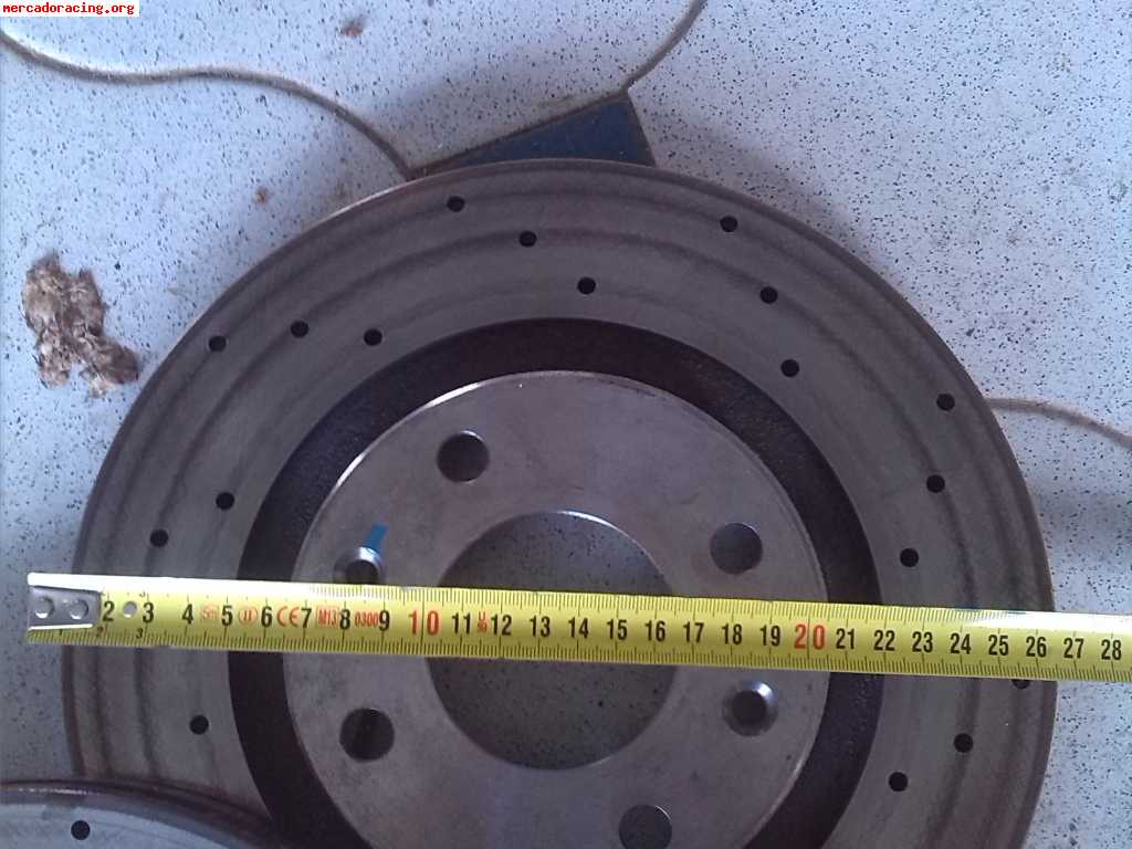Discos de freno perforados de 266 mm de 206 gti