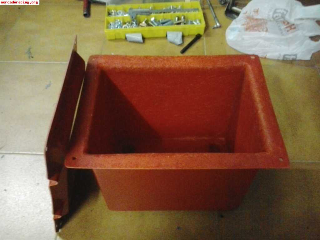 Caja de bateria para montaje en el interior