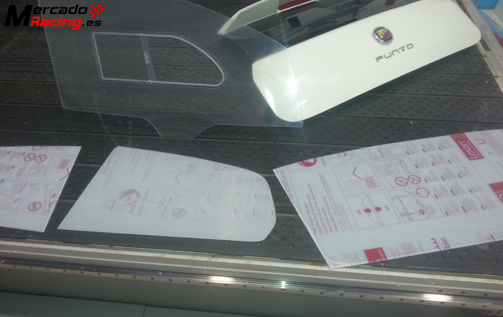 Ventanillas policarbonato a medida