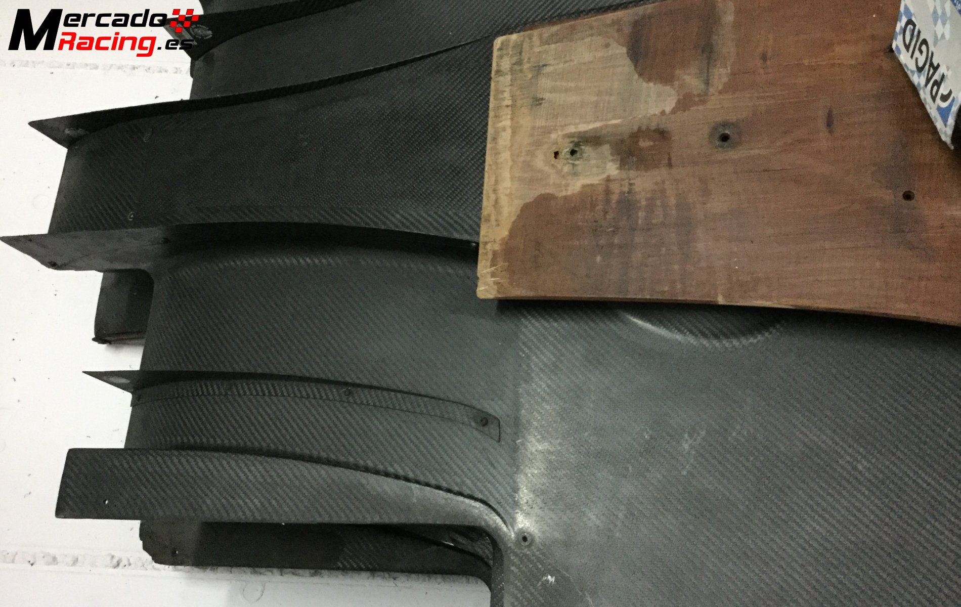 Diversas piezas fibra de carbono fórmula renault 2.0 adaptab