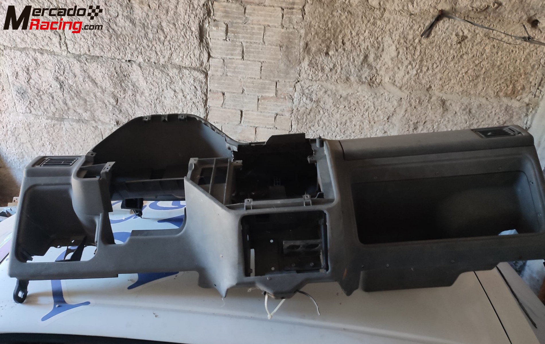 Carrocería con barras peugeot 106 fase 1