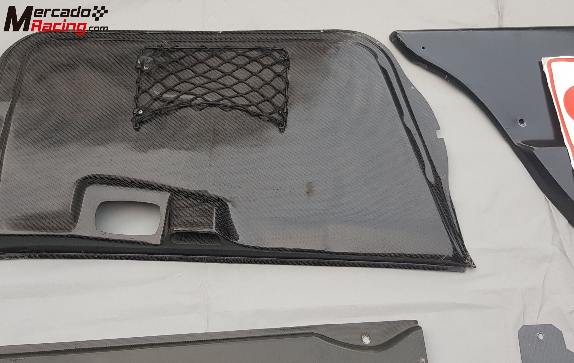 Paneles carbono mitsubishi evo 9