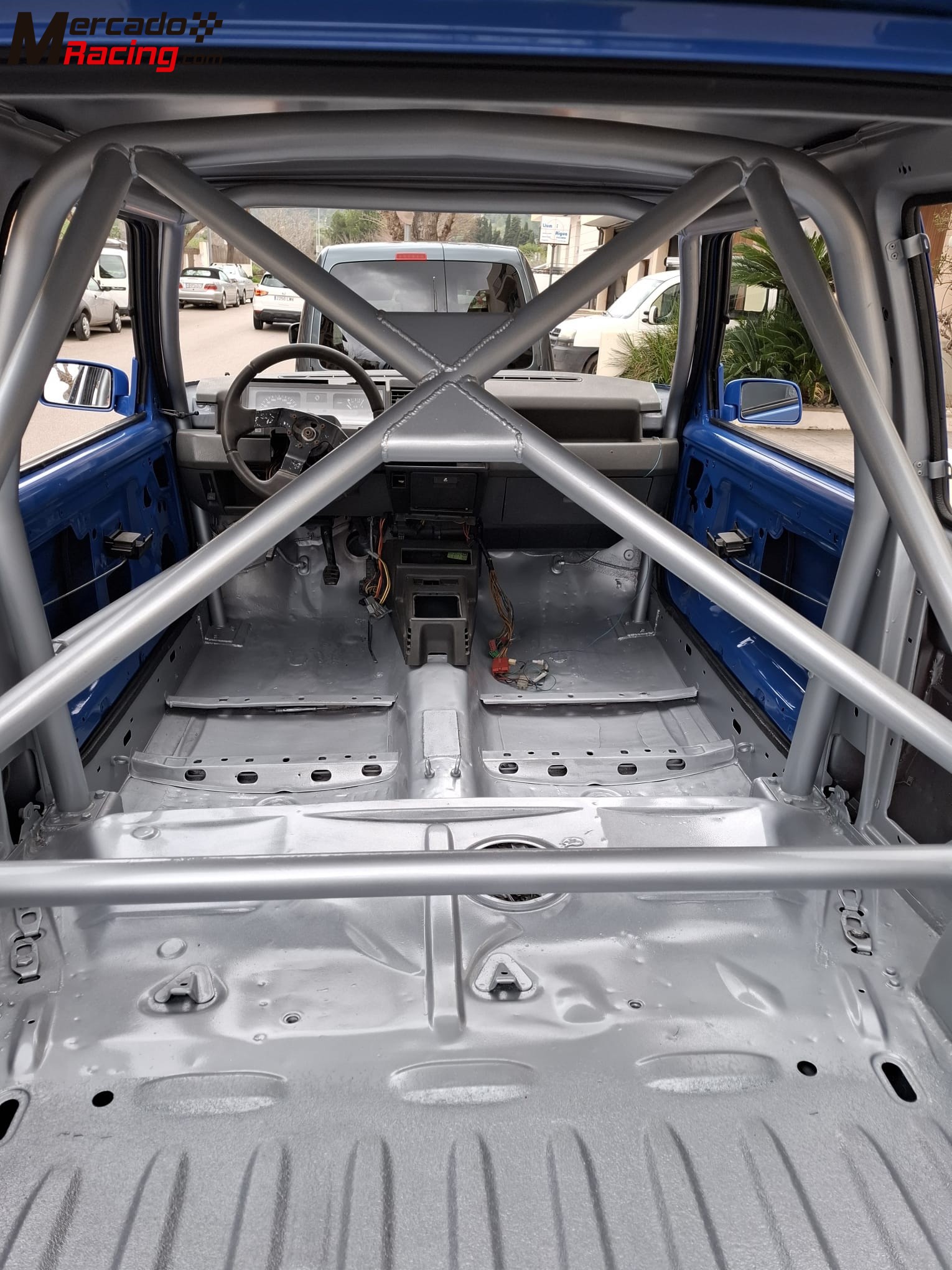 Carrocería  gt turbo saneada con barras omp, 