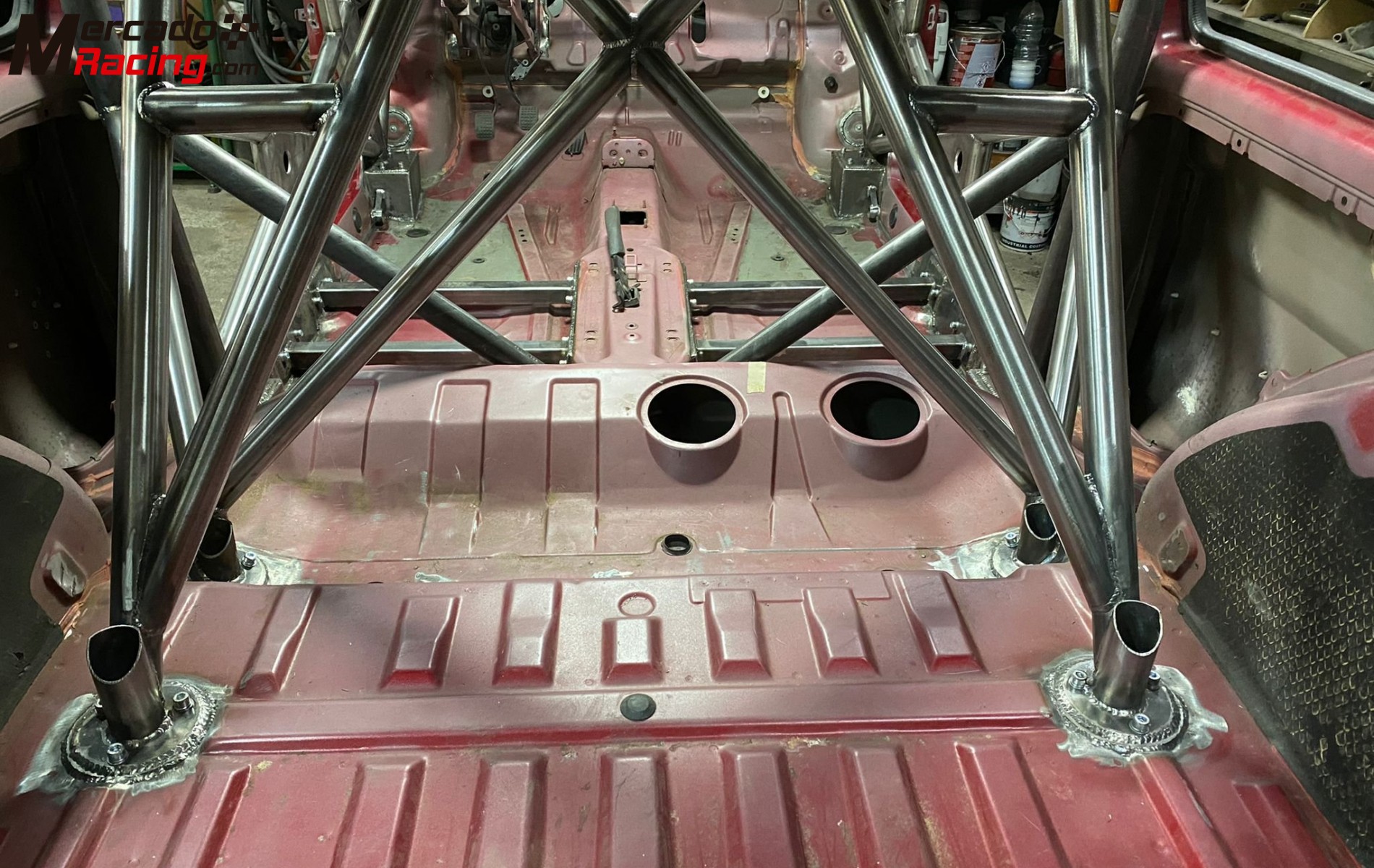 Se vende carroceria peugeot 106. documentada, sin golpes, sin oxidos.