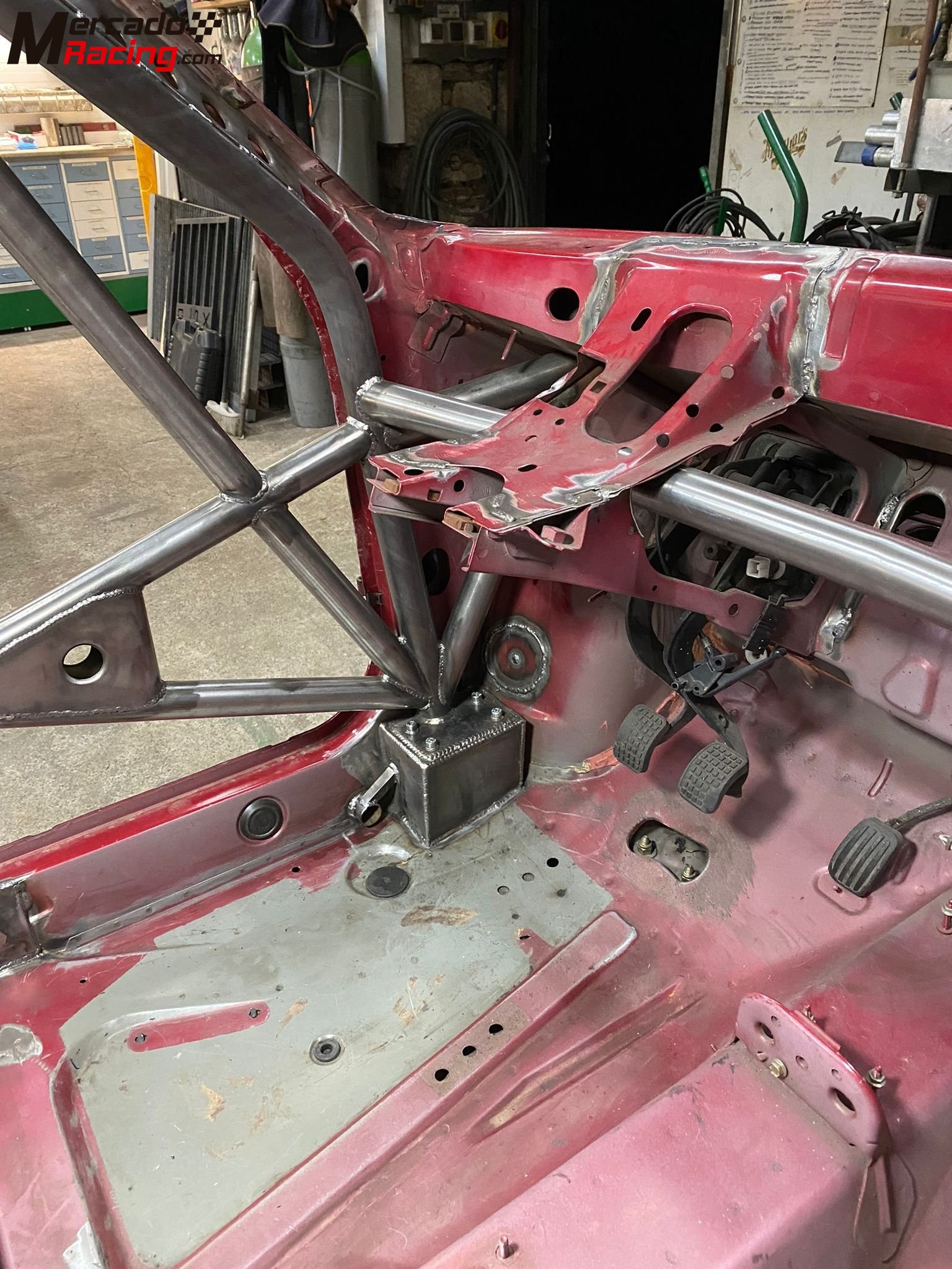 Se vende carroceria peugeot 106. documentada, sin golpes, sin oxidos.