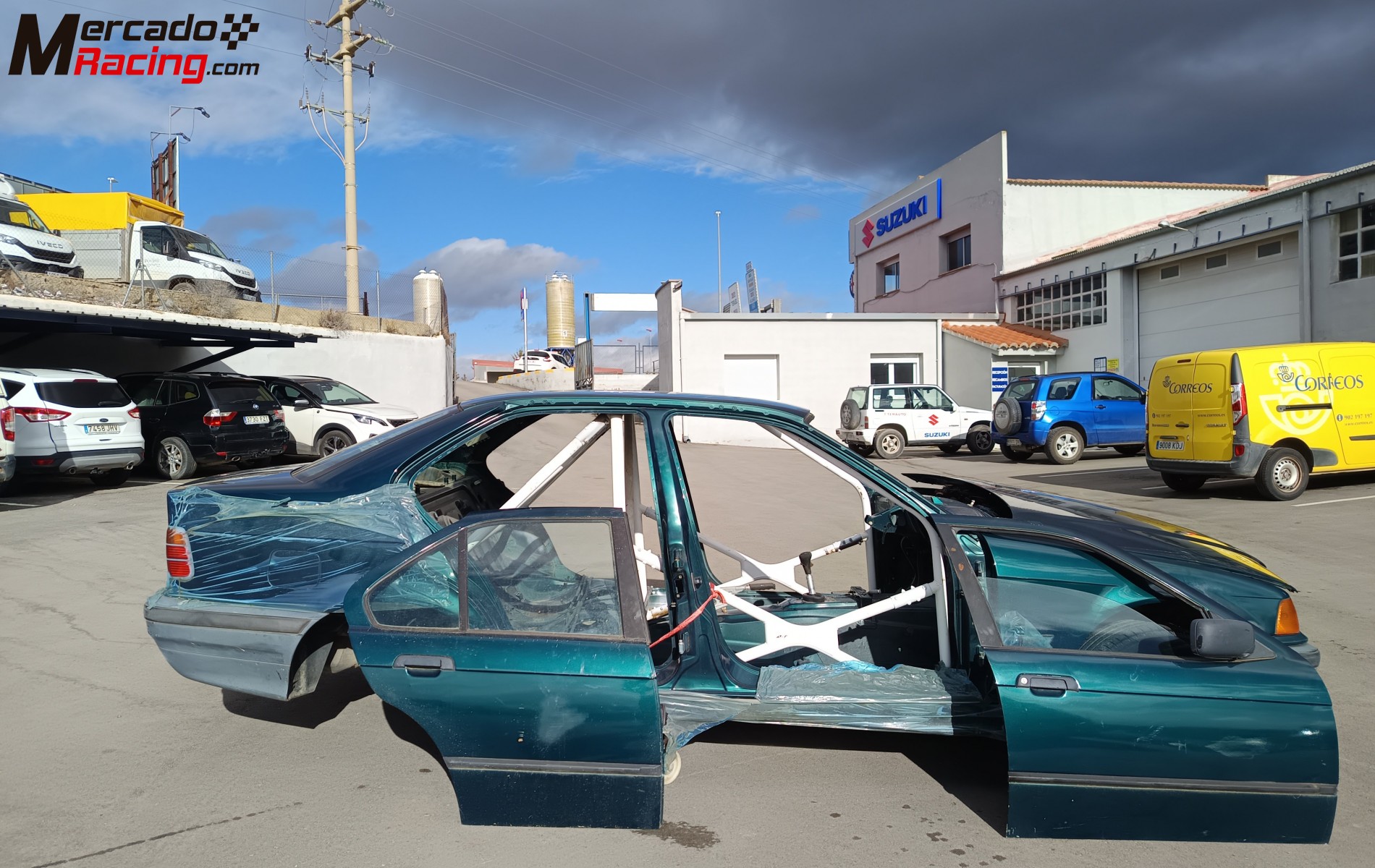 Carrocería con barras ast documentada