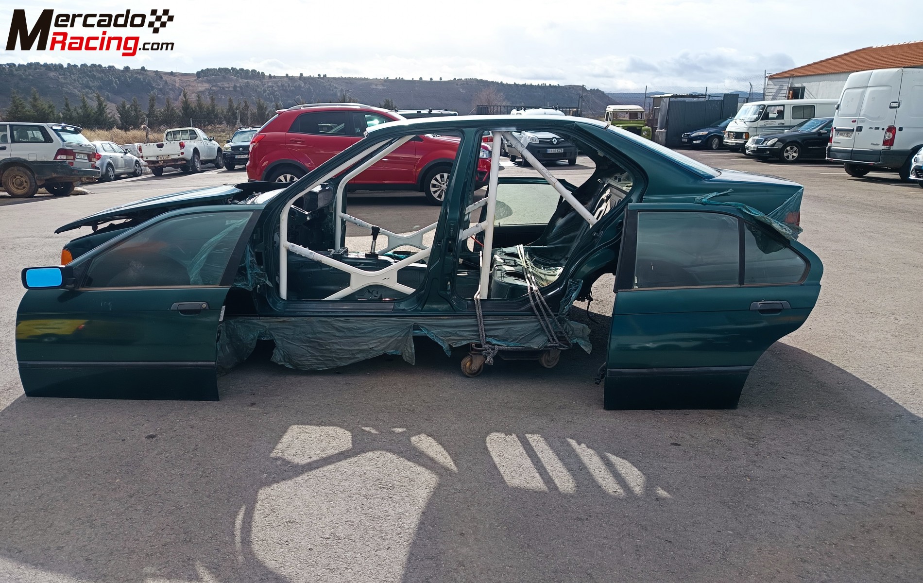 Carrocería con barras ast documentada