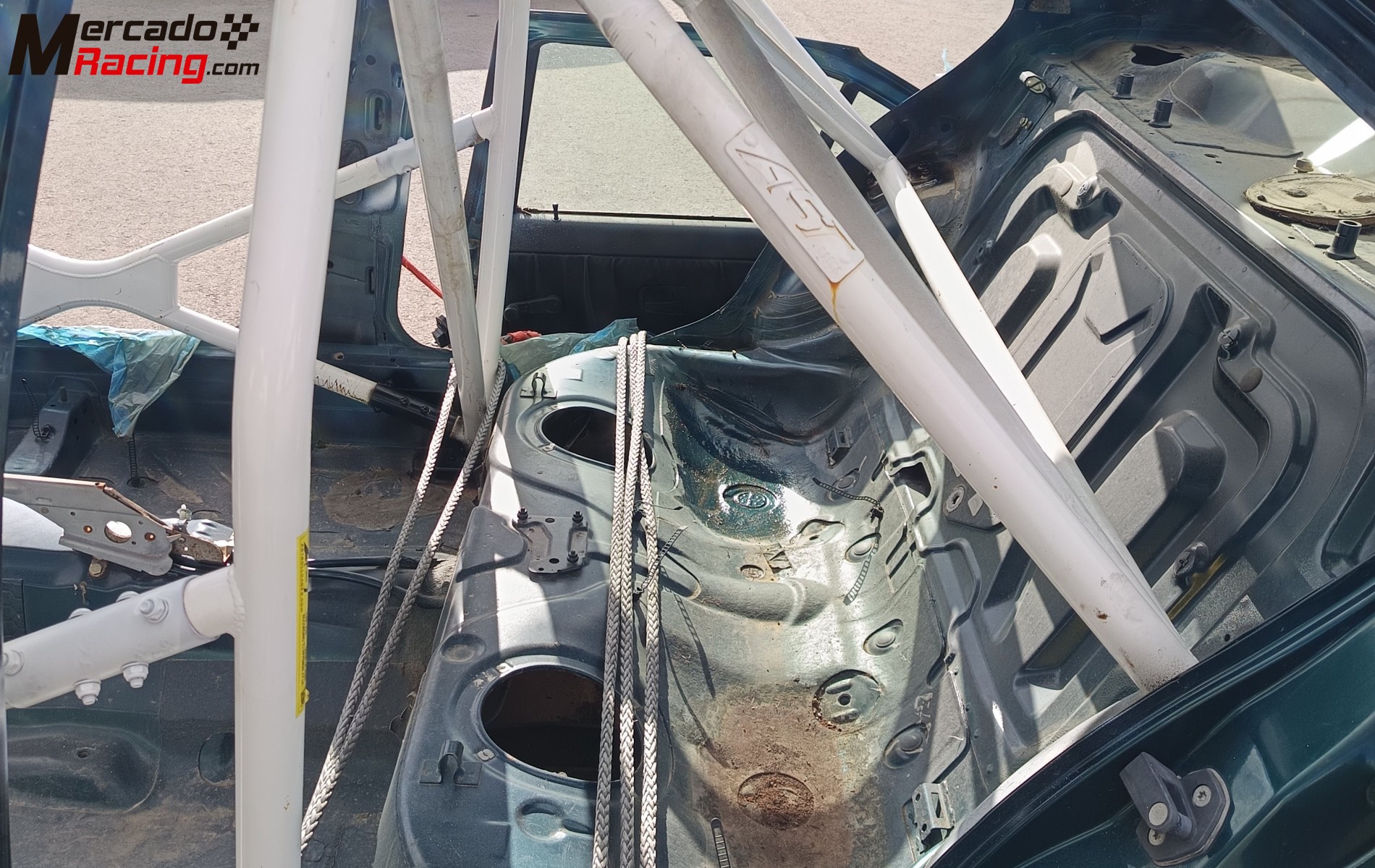 Carrocería con barras ast documentada