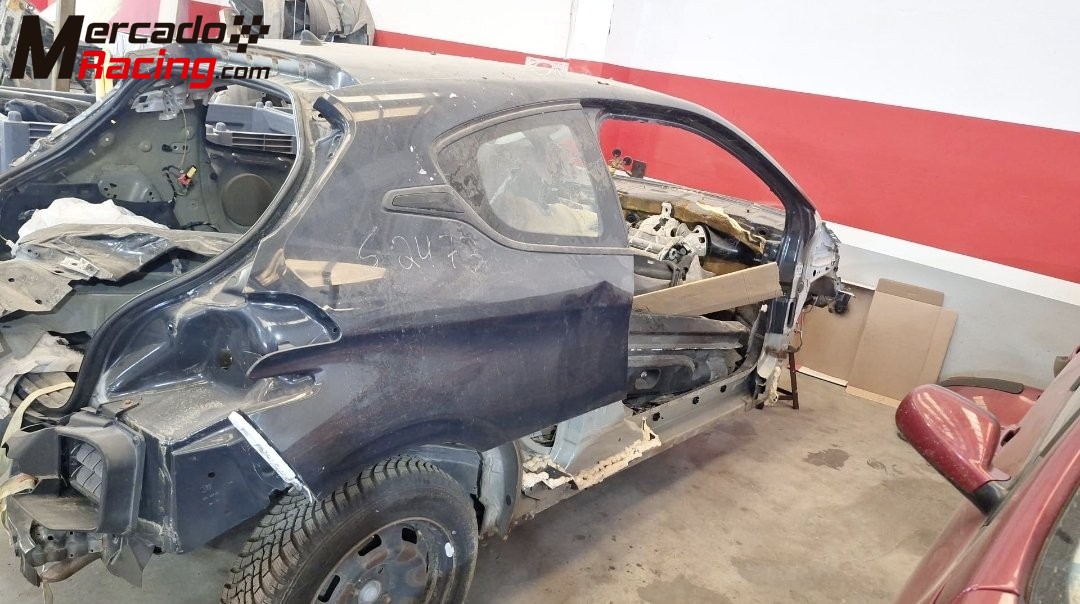 Carroceria 208 r2 en bilbao