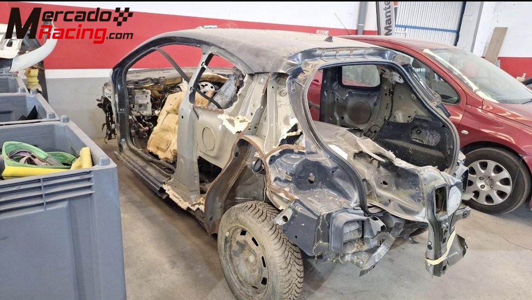 Carroceria 208 r2 en bilbao