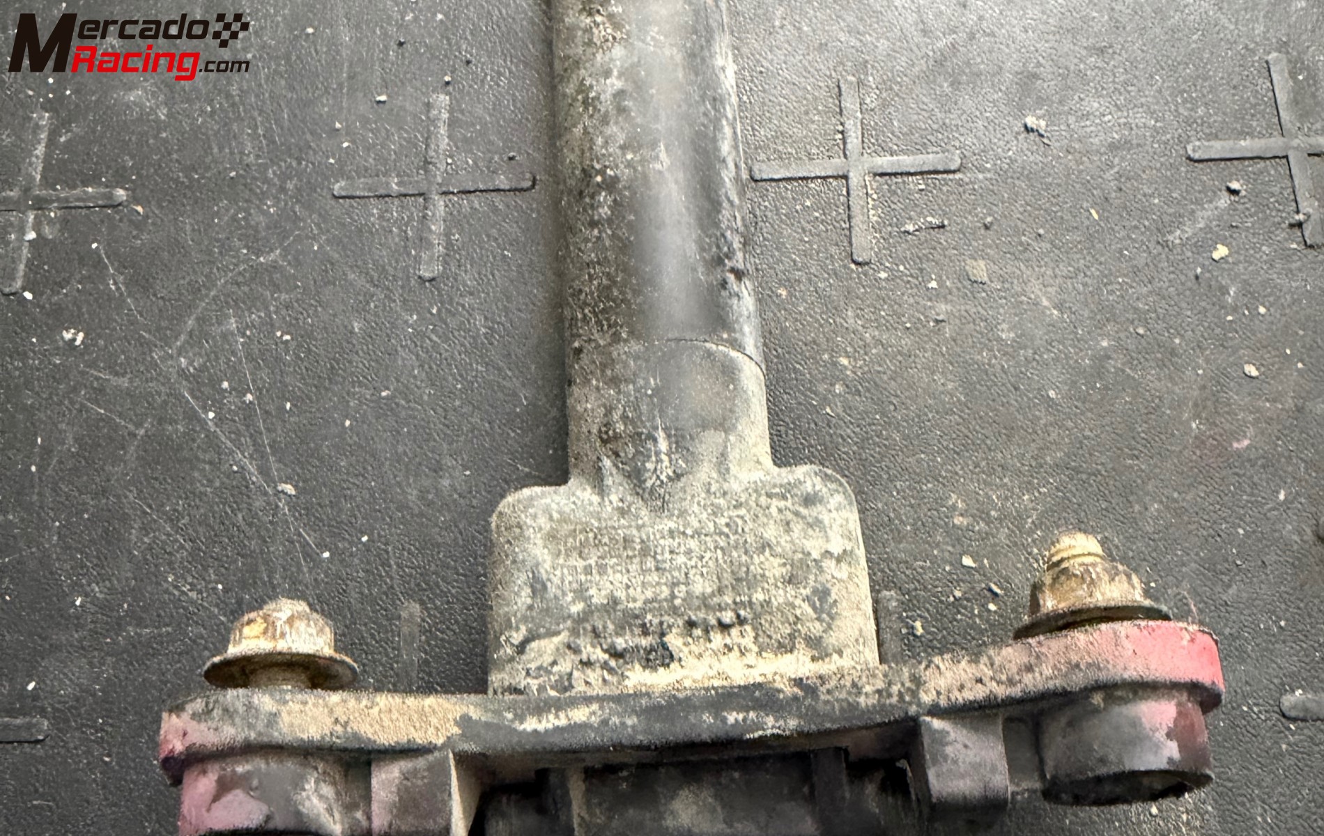 Enganche tapa depósito r5 gt turbo