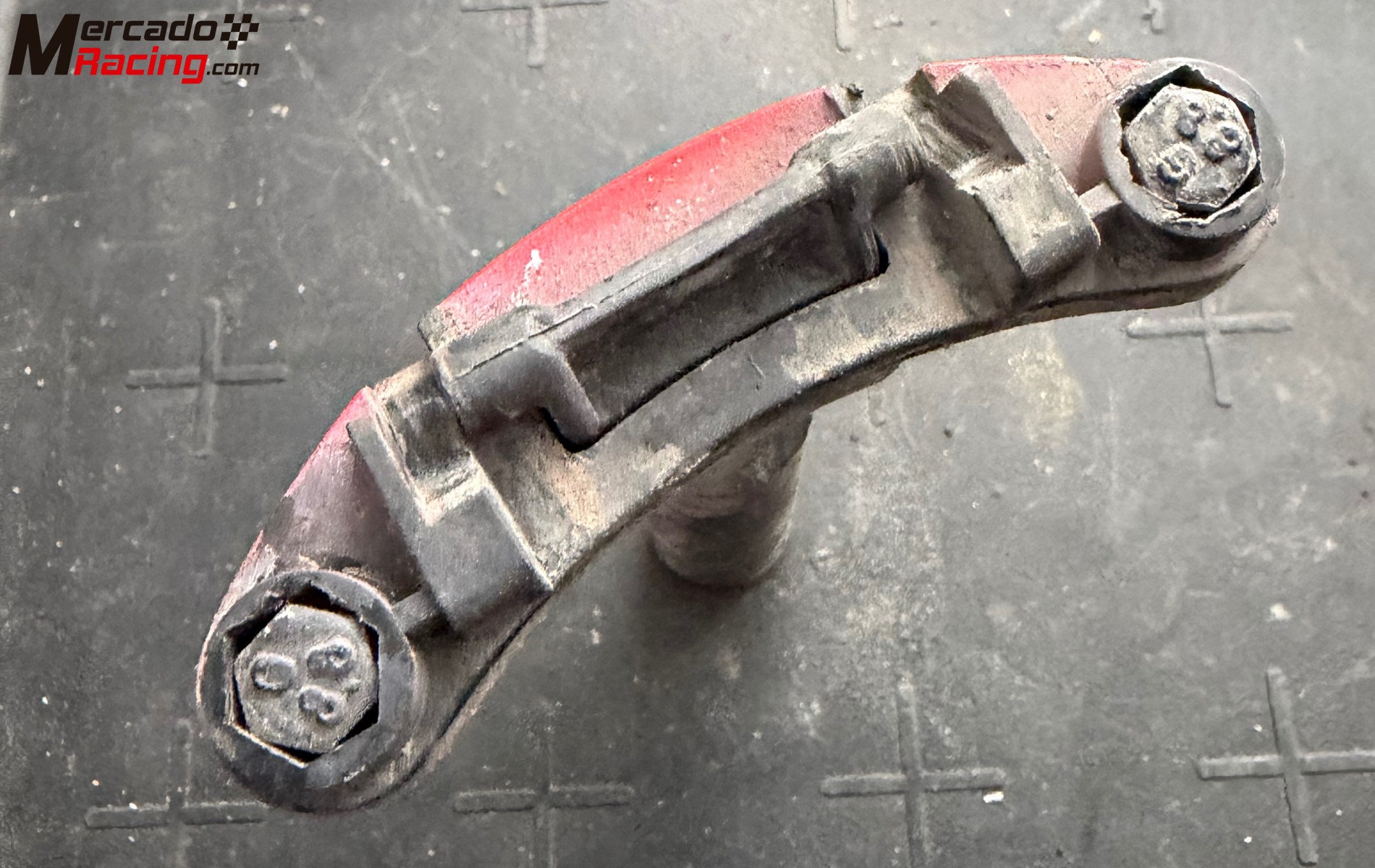 Enganche tapa depósito r5 gt turbo