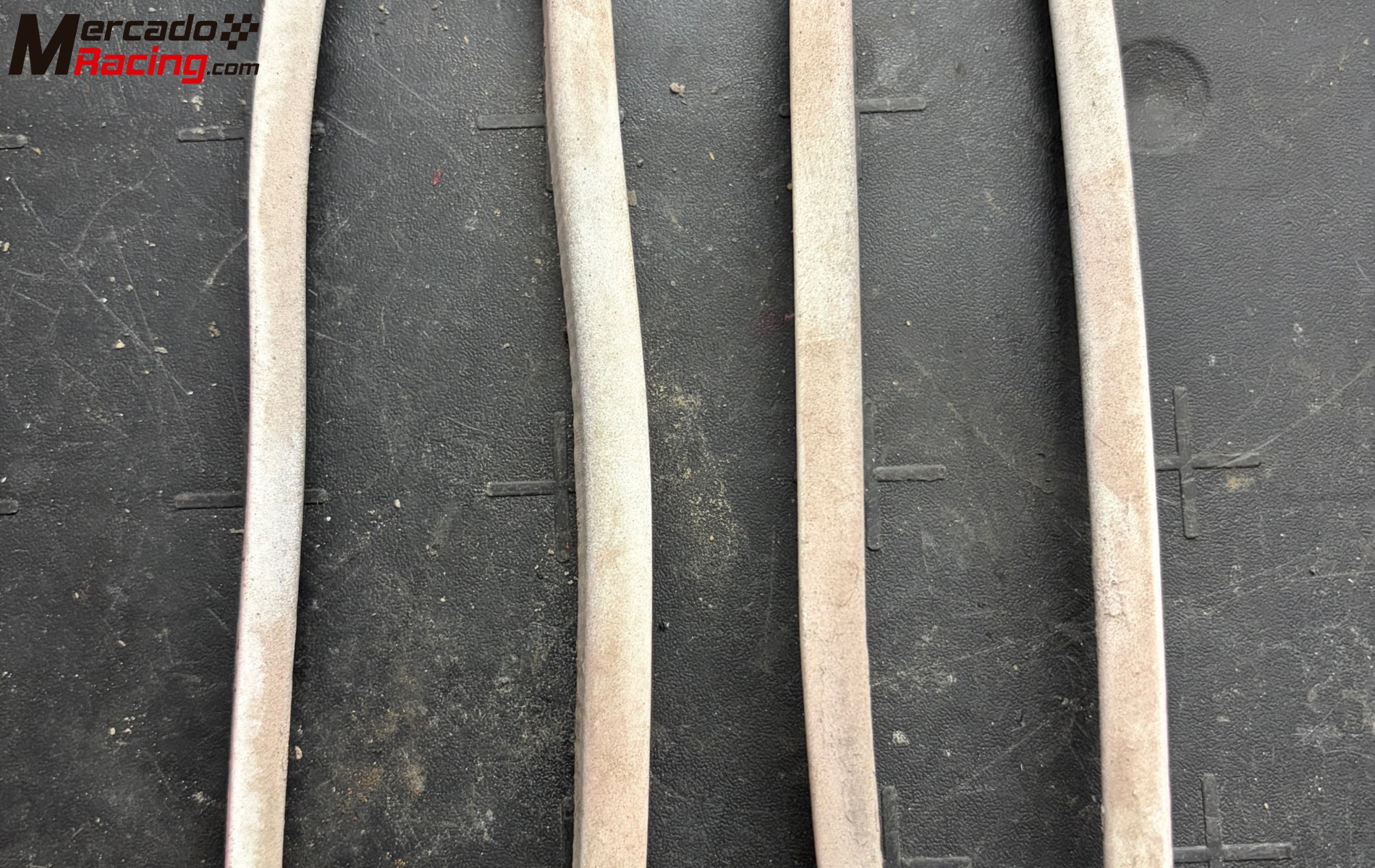 Gomas chasis faros tras. r5 gt turbo