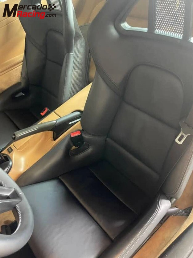 Porsche 991 restofworld folding carbon bucket seats