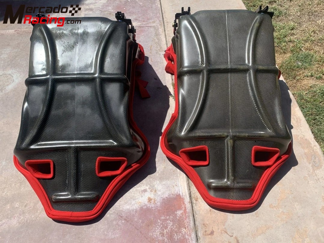 Ferrari f40 seats with harness