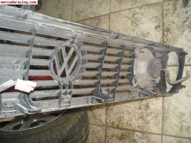 Vendo parrilla golf gti mk ii con faros y anagramas en perfe