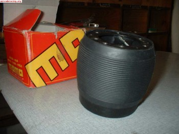 Se vende piña momo de ibiza cupra modelo 98