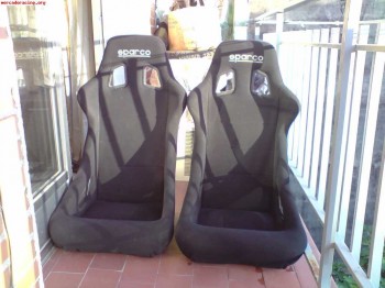 Dos bacquets sparco sprint 100€.