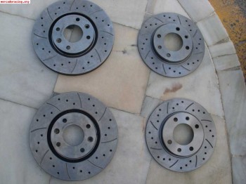 Se venden discos de freno de competicion 200€ y de calle,100