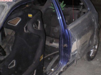 Se vende baket omp con oregeras o camvio por llantas para cl