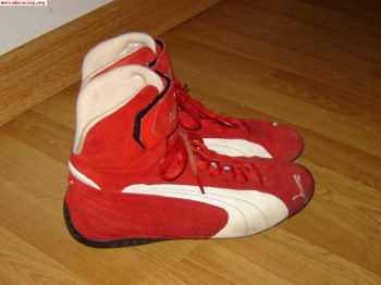 Botines puma rojos nº42 y guantes omp rojos