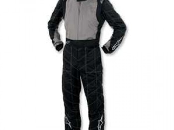 Lote completo de ropa alpinestar con botines por 650 euros