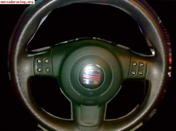 Volante ibiza normalito(con mandos)