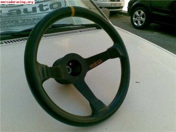 Vendo volantes sparco desplazado y momo champion