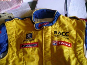 Vendo casco yes sparco con clip para hans,2 monos i algo mas