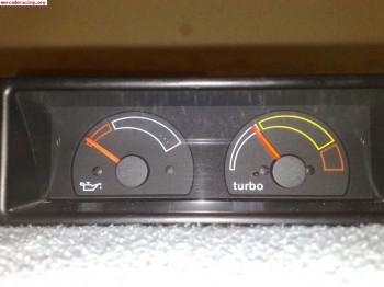 Capilla indicadores turbo y aceite.
