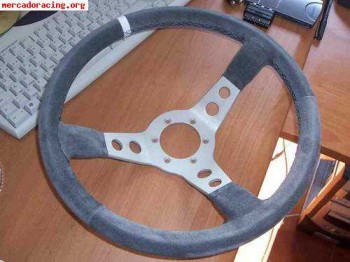 S vende volante a estrenar.