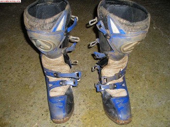 Botas de cross cambio o vendo.