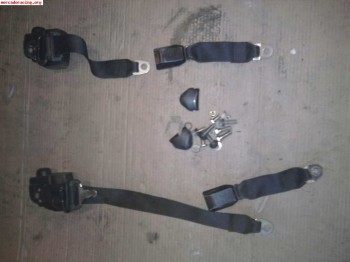 Cinturones traseros de 205 gti.