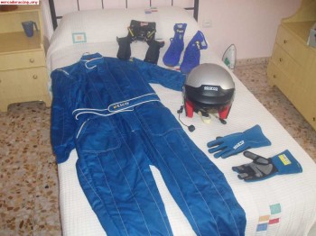 Equipacion piloto al completo