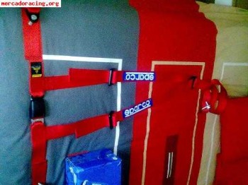 Pareja de arneses sparco 3 puntos nuevos sin usar.