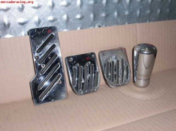 Pomo de cambio momo,regalo pedales 20€