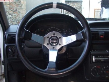 Vendo o cambio uno de estos 2 volantes sparco