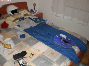 Se vende casco piloto-copiloto con clips de hans y utilizado