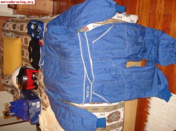 Vendo equipacion piloto sparco