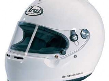 Casco arai cerrado