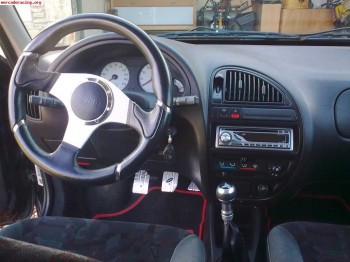Se vende volante momo
