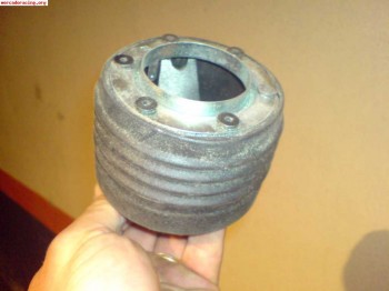 Piña volante momo para renault