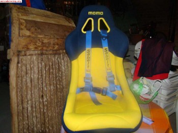 Vendo baquet momo regulable