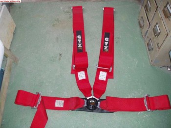 Se vende pareja de arneses 4 puntos