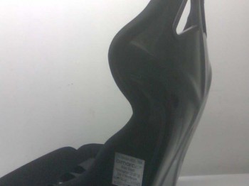 Se venden 2 bakets de fibra y 2 arnes de 6 puntos