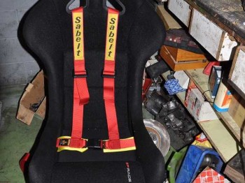 Vendo baquet homologado y arnes sabelt 3p 2 